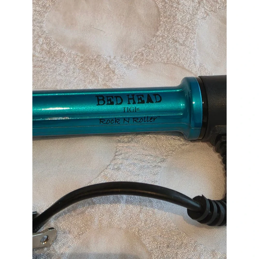 Bed Head TIGI Rock N Roller Bubble Curling Wand Teal Ceramic BH320